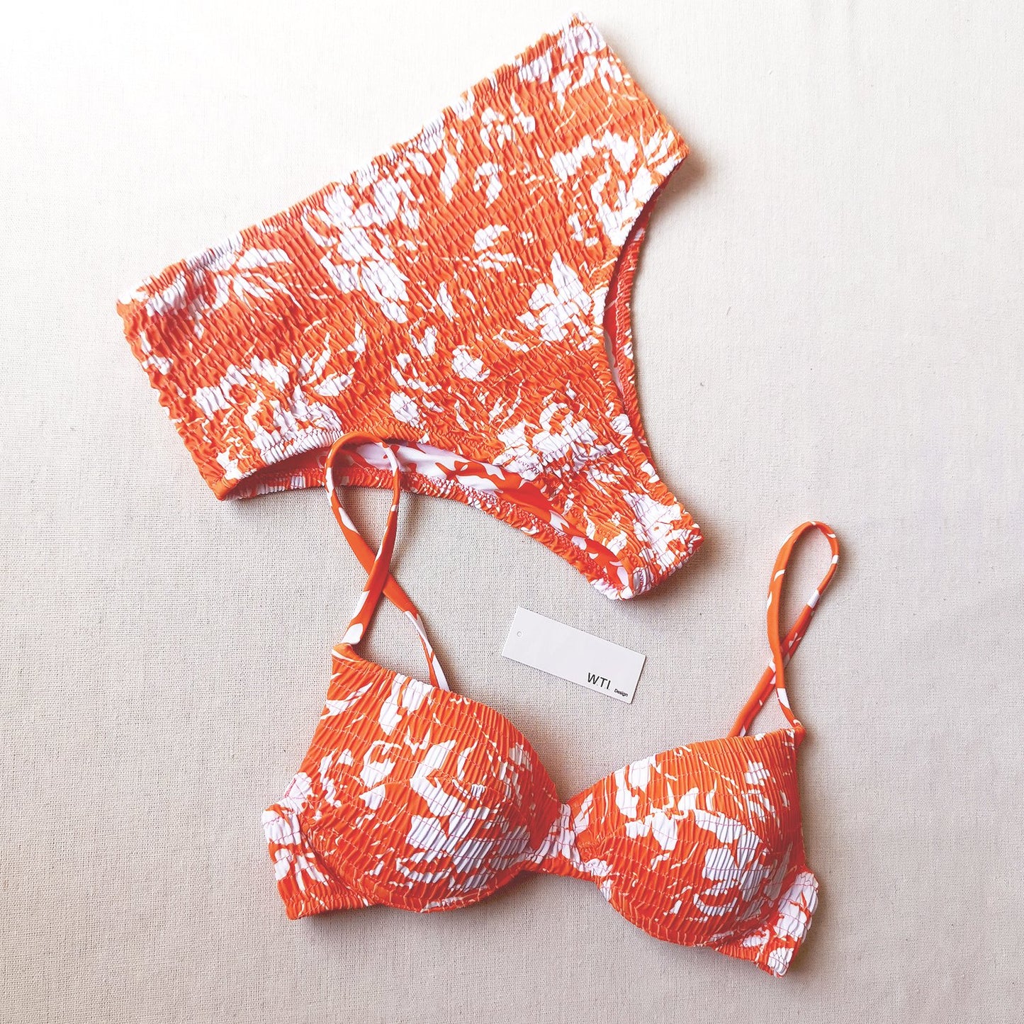 Floral Scrunched Underwire Bikini