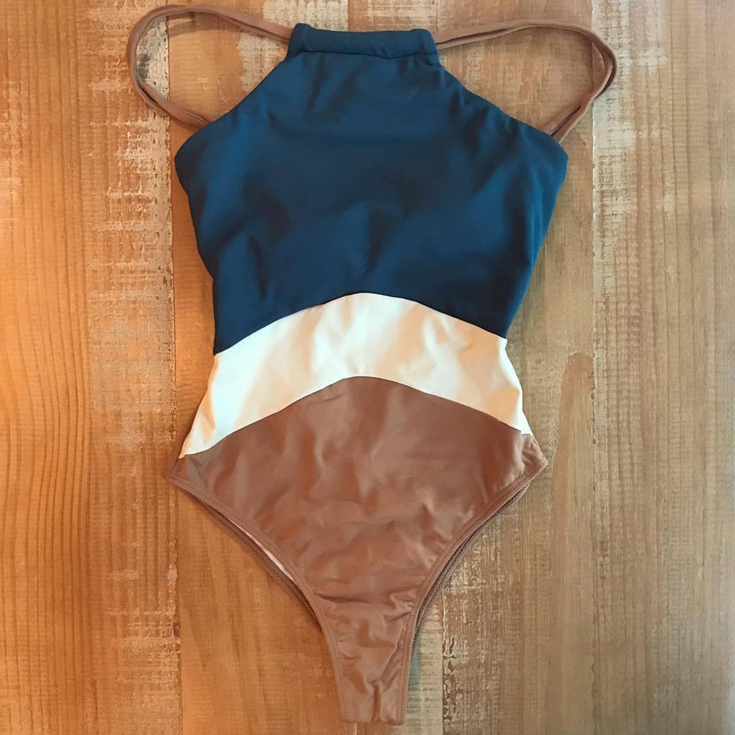 Color Blocked High Cut One Piece Bikini Set - worthtryit.com